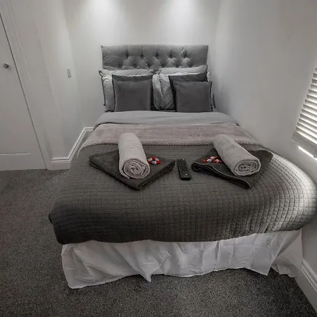 Roscoe House 4 Double Workstays Uk Video Tour Available Ferienhaus Middlesbrough