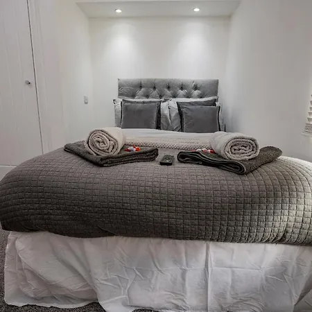 Prázdninový dům Roscoe House 4 Double Workstays Uk Video Tour Available Middlesbrough
