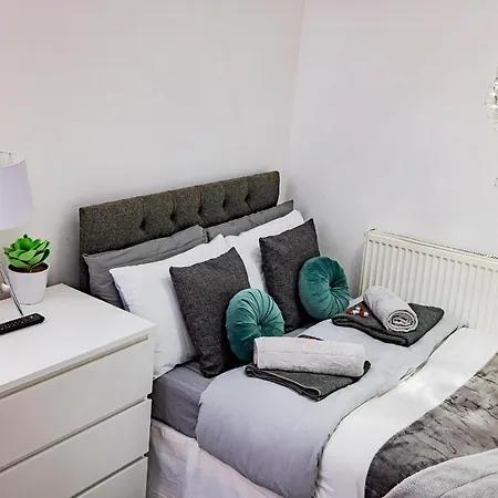 Roscoe House 4 Double Workstays Uk Video Tour Available * Middlesbrough